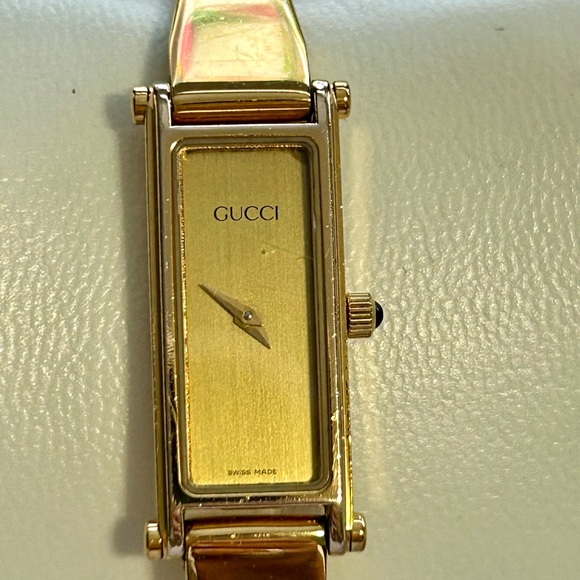 Gucci Gold Rectangular Women's Watch - Picture 2 of 14